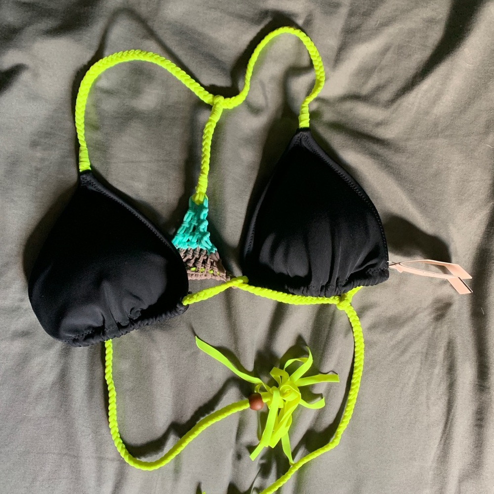 Victoria secret bathing suit top size small